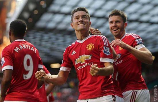 界记住了他 界记住了他